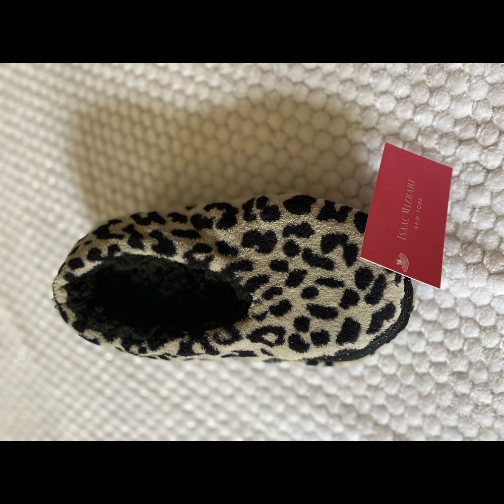 Brand new Isaac Mizrahi Leopard Slippers
